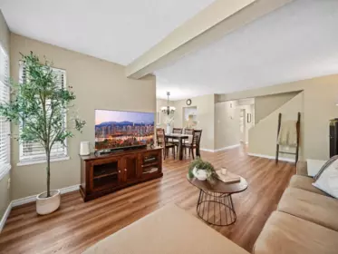 Family Room Photo of 1789 Lilac Drive, White Rock, BC
