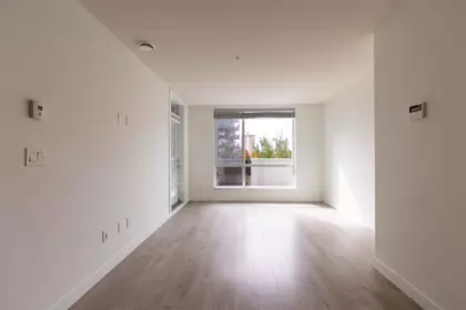 203 108 E 8th Street, North Vancouver, BC, North Vancouver — Apartment/Condo for sale