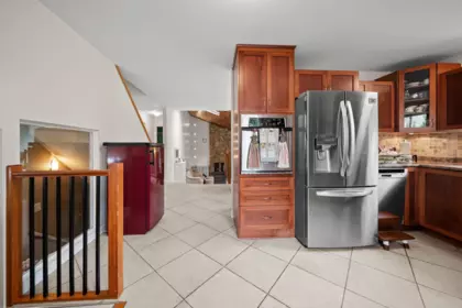 Kitchen Island Photo of 1003 Windward Drive, Coquitlam, BC