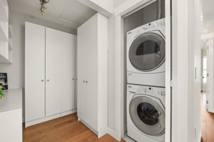 Guest Bathroom Photo of 307 1468 St. Andrews Avenue, North Vancouver, BC