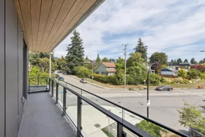 Basement Recreation Room Photo of 303 333 St. Davids Avenue, North Vancouver, BC