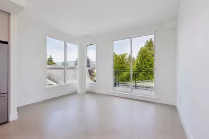 Family Room Photo of 303 333 St. Davids Avenue, North Vancouver, BC