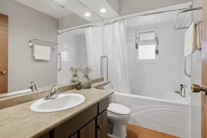Powder Room Photo of 12318 24 Avenue, Surrey, BC