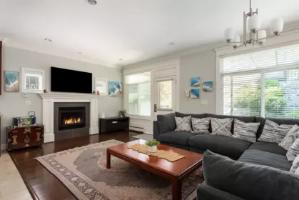 Dining Area Photo of 362 E 21st Street, North Vancouver, BC