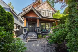 362 E 21st Street, North Vancouver, BC