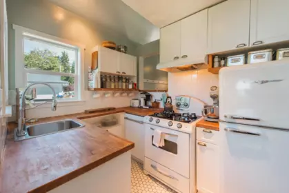 Kitchen Photo of 4981 Geer Road, Sechelt, BC
