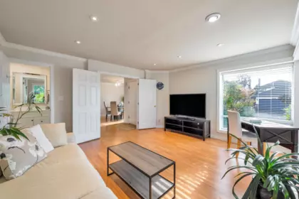 Kitchen Island Photo of 21556 86a Crescent, Langley, BC