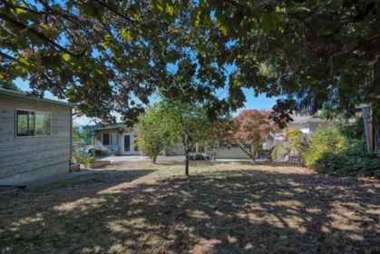 Hot Tub / Spa Photo of 5134 Radcliffe Road, Sechelt, BC