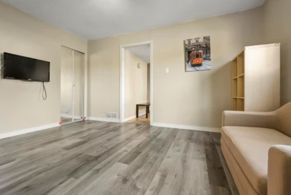 Basement Recreation Room Photo of 9511 160 Street, Surrey, BC