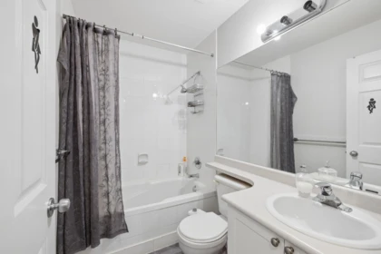 Hallway Photo of 28 12110 75a Avenue, Surrey, BC