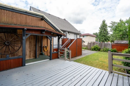 Garden / Landscaping Photo of 3554 Hastings Street, Port Coquitlam, BC