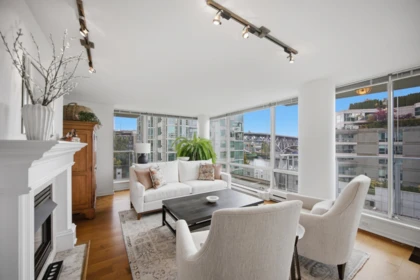 Family Room Photo of 706 1500 Hornby Street, Vancouver, BC