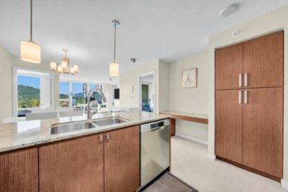 2206 9868 Cameron Street, Burnaby, BC, Burnaby — Apartment/Condo for sale