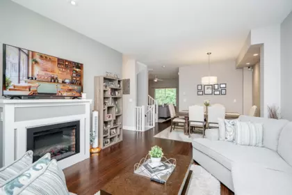 Kitchen Island Photo of 13 2183 Prairie Avenue, Port Coquitlam, BC
