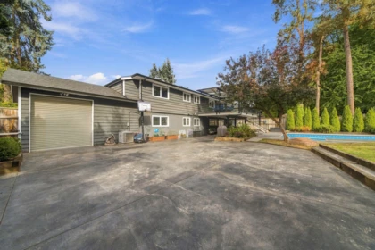 Mudroom Photo of 21768 117 Avenue, Maple Ridge, BC