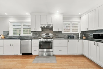 Pantry Photo of 21768 117 Avenue, Maple Ridge, BC