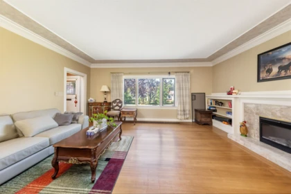 Living Room Photo of 1986 W 43rd Avenue, Vancouver, BC