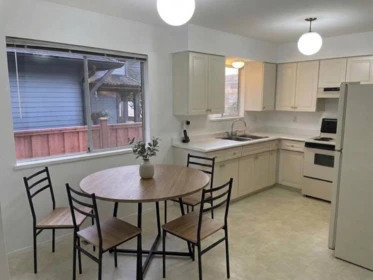 Kitchen Island Photo of 3520 Broadway Street, Richmond, BC