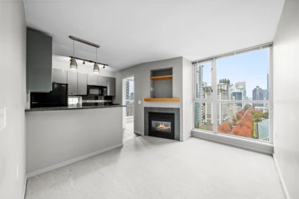Guest Bathroom Photo of 1805 1068 Hornby Street, Vancouver, BC