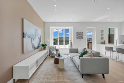 2 50 E 58 Avenue, Vancouver, BC, Vancouver — Half Duplex for sale