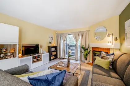 101 7300 Moffatt Road, Richmond, BC, Richmond — Apartment/Condo for sale