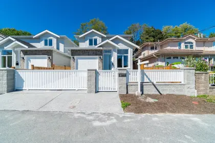 5777 Rumble Street, Burnaby, BC, Burnaby — Half Duplex for sale
