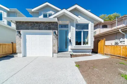 5777 Rumble Street, Burnaby, BC, Burnaby — Half Duplex for sale