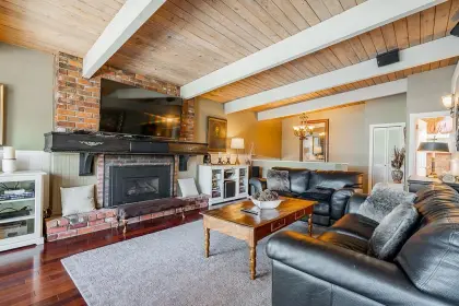 2830 Bayview Street, Surrey, BC, Surrey — Single Family Residence for sale