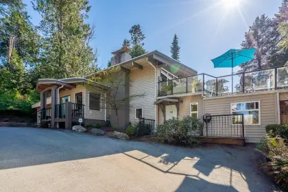 2830 Bayview Street, Surrey, BC, Surrey — Single Family Residence for sale
