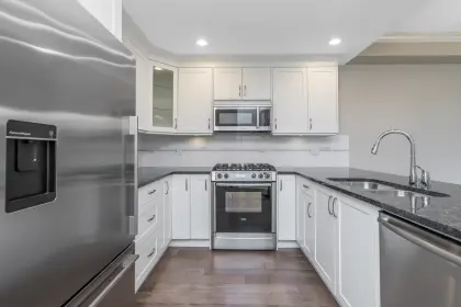 404 15310 17a Avenue, Surrey, BC, Surrey — Apartment/Condo for sale