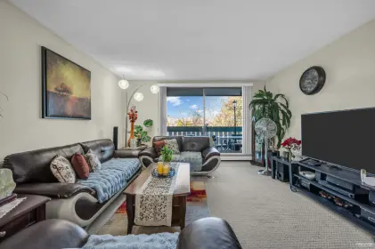 318 8540 Citation Drive, Richmond, BC, Richmond — Apartment/Condo for sale