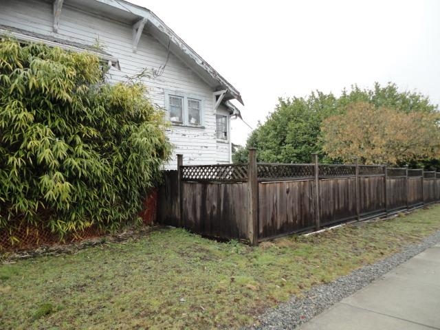 Kitchen Photo of 7506 19th Avenue, Burnaby, BC