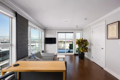 303 2009 E Hastings Street, Vancouver, BC, Vancouver — Apartment/Condo for sale