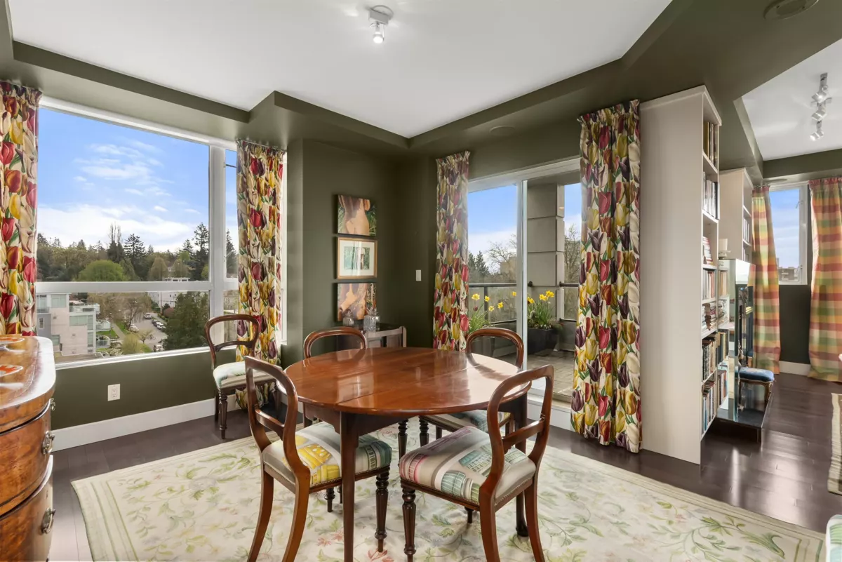 Dining Area Photo of 8 2838 Birch Street, Vancouver, BC