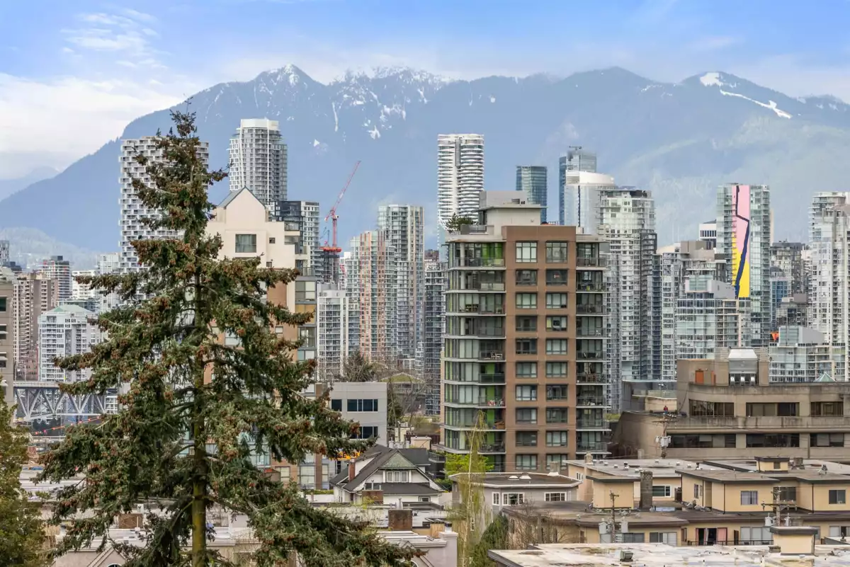 Outdoor Kitchen Photo of 8 2838 Birch Street, Vancouver, BC