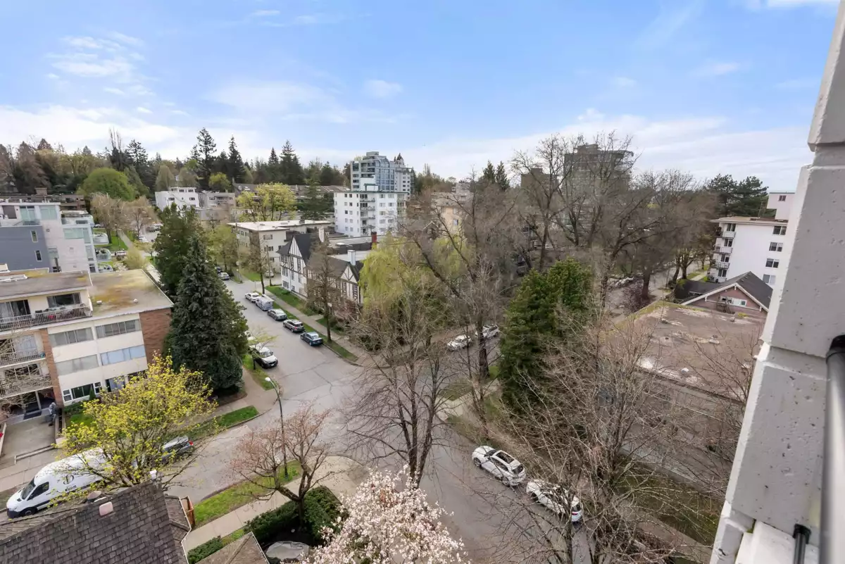 Swimming Pool Photo of 8 2838 Birch Street, Vancouver, BC