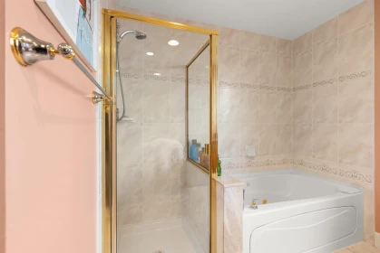 Guest Bathroom Photo of 8 2838 Birch Street, Vancouver, BC