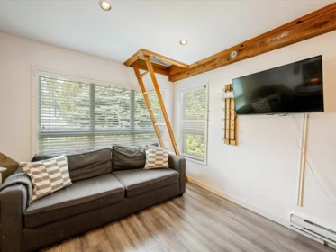 1 2134 Sarajevo Drive, Whistler, BC, Whistler — Apartment/Condo for sale
