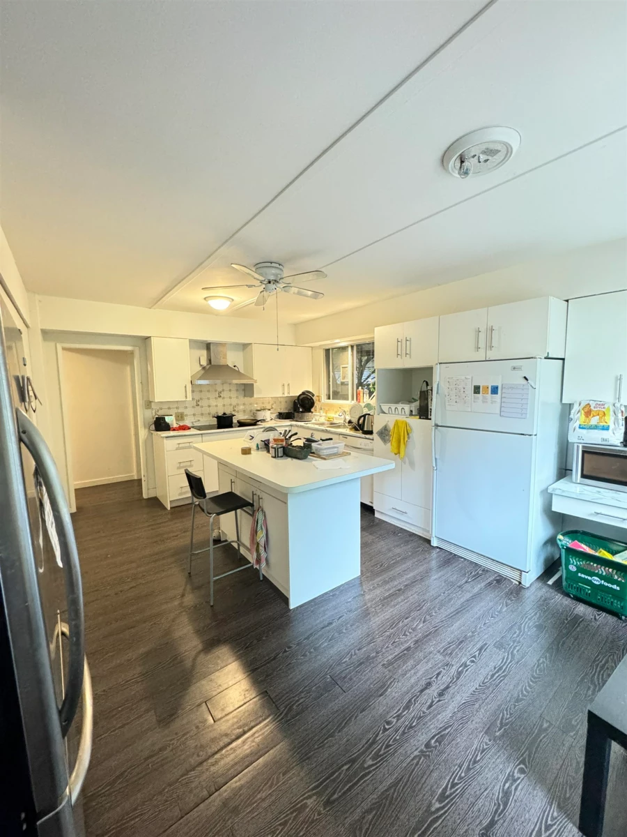 Guest Bathroom Photo of 3019 W 43rd Avenue, Vancouver, BC