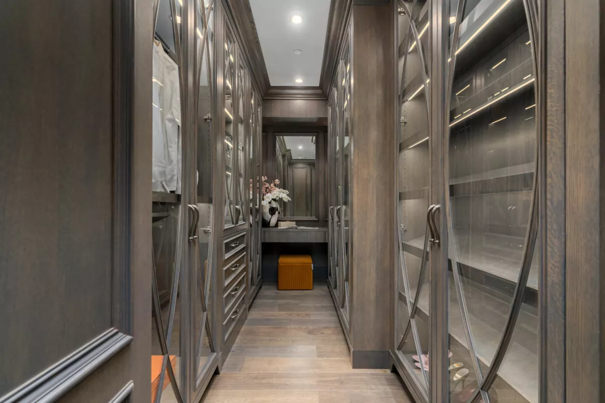 Mudroom Photo of 8083 Angus Drive, Vancouver, BC