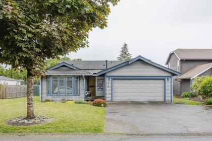 14586 89 Avenue, Surrey, BC, Surrey — Single Family Residence for sale