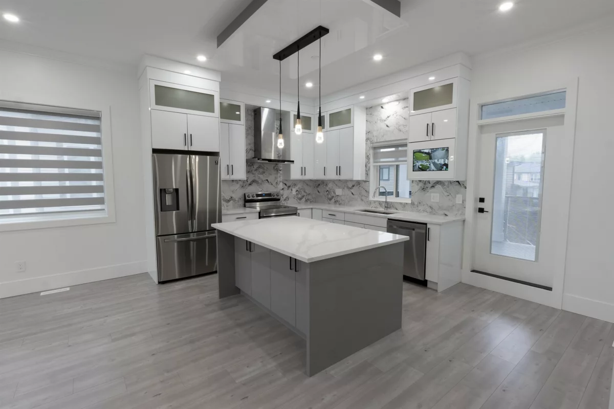 Kitchen Island Photo of 32689 Carter Avenue, Mission, BC