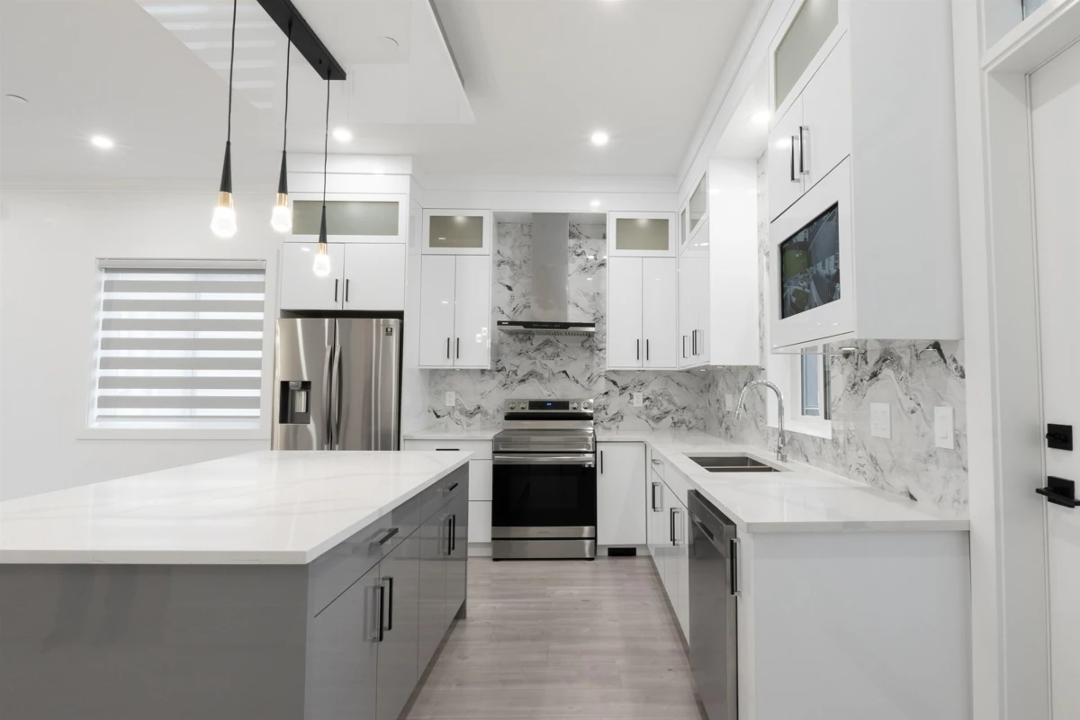Kitchen Photo of 32689 Carter Avenue, Mission, BC