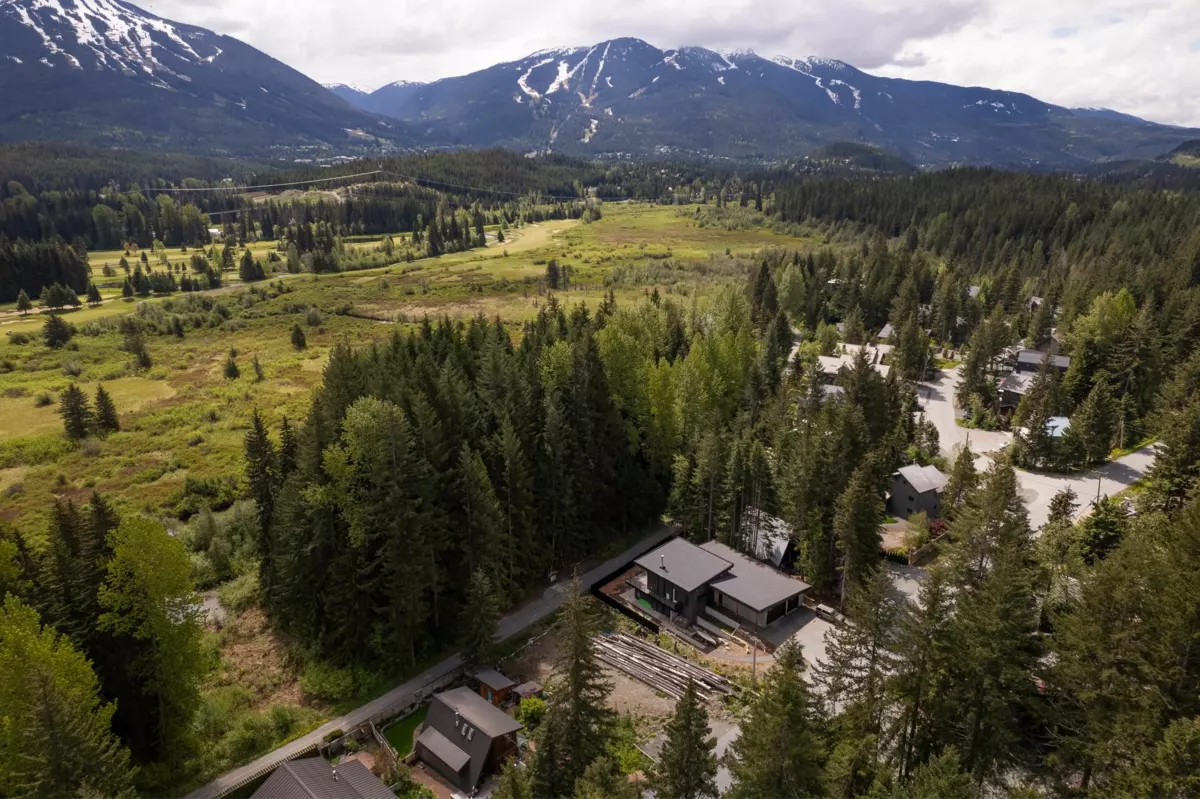 Guest Bathroom Photo of 8354 Rainbow Drive, Whistler, BC