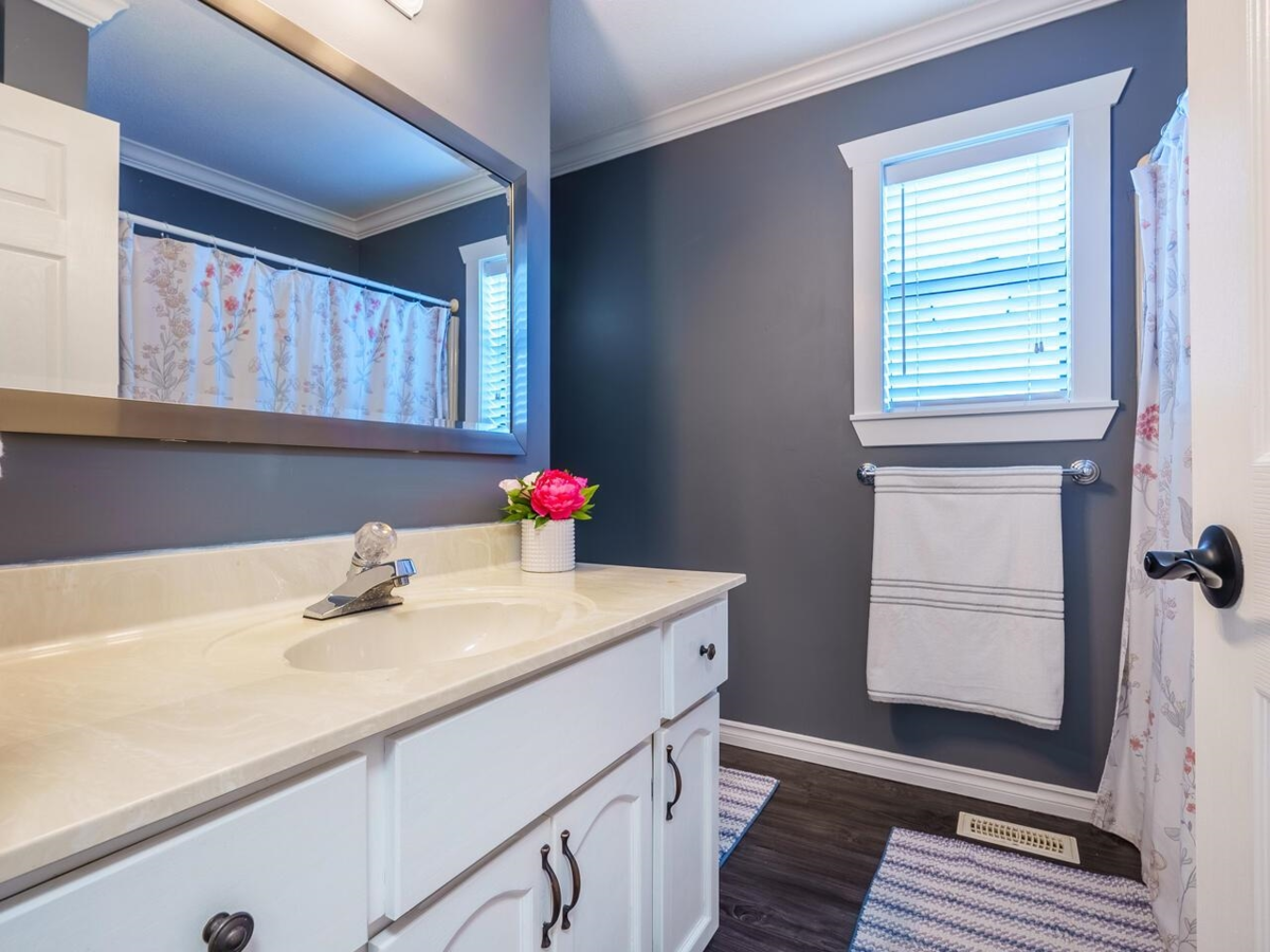 Bedroom 3 Photo of 1042 Victoria Drive, Port Coquitlam, BC