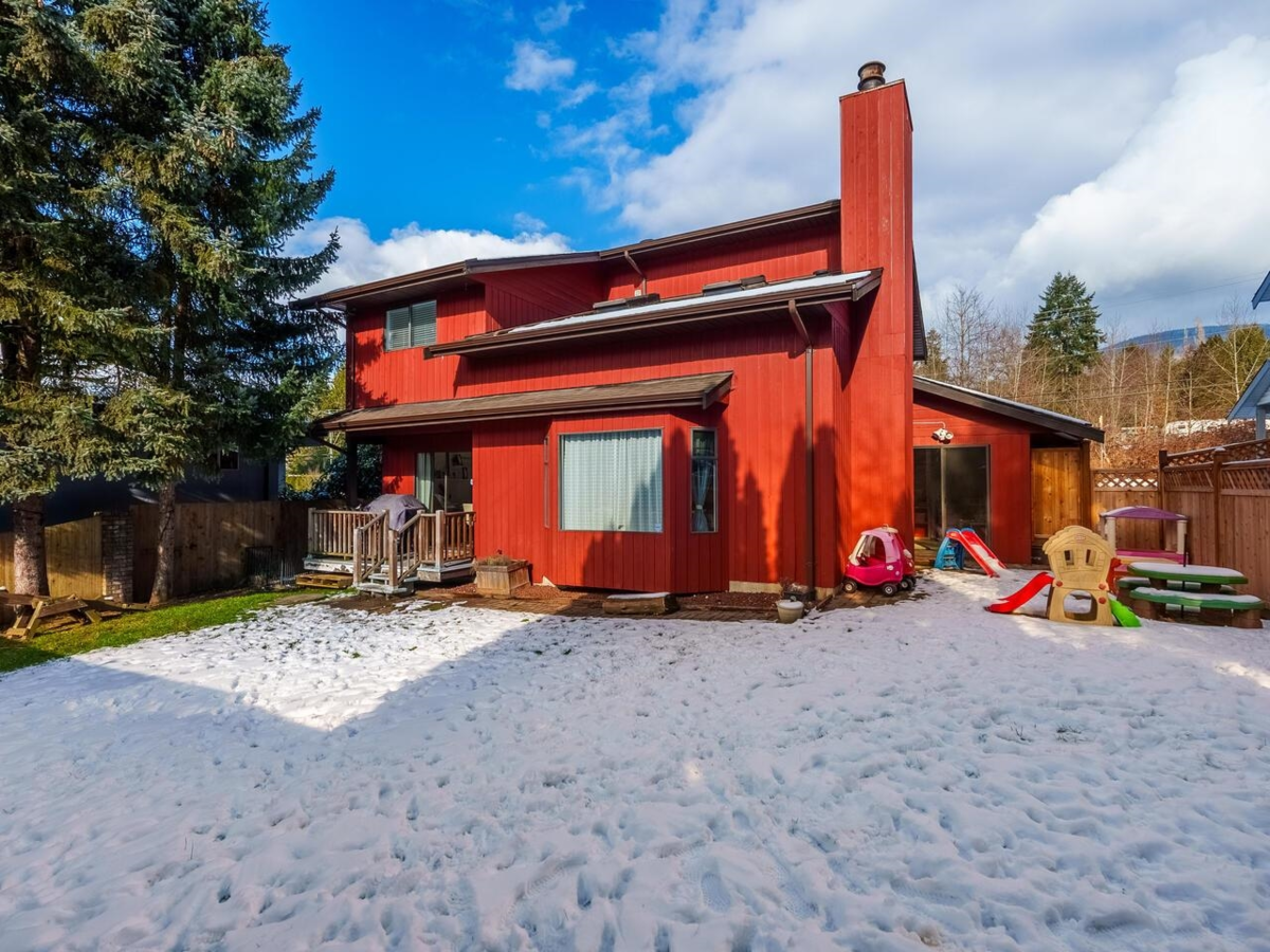 Entry Foyer Photo of 1042 Victoria Drive, Port Coquitlam, BC