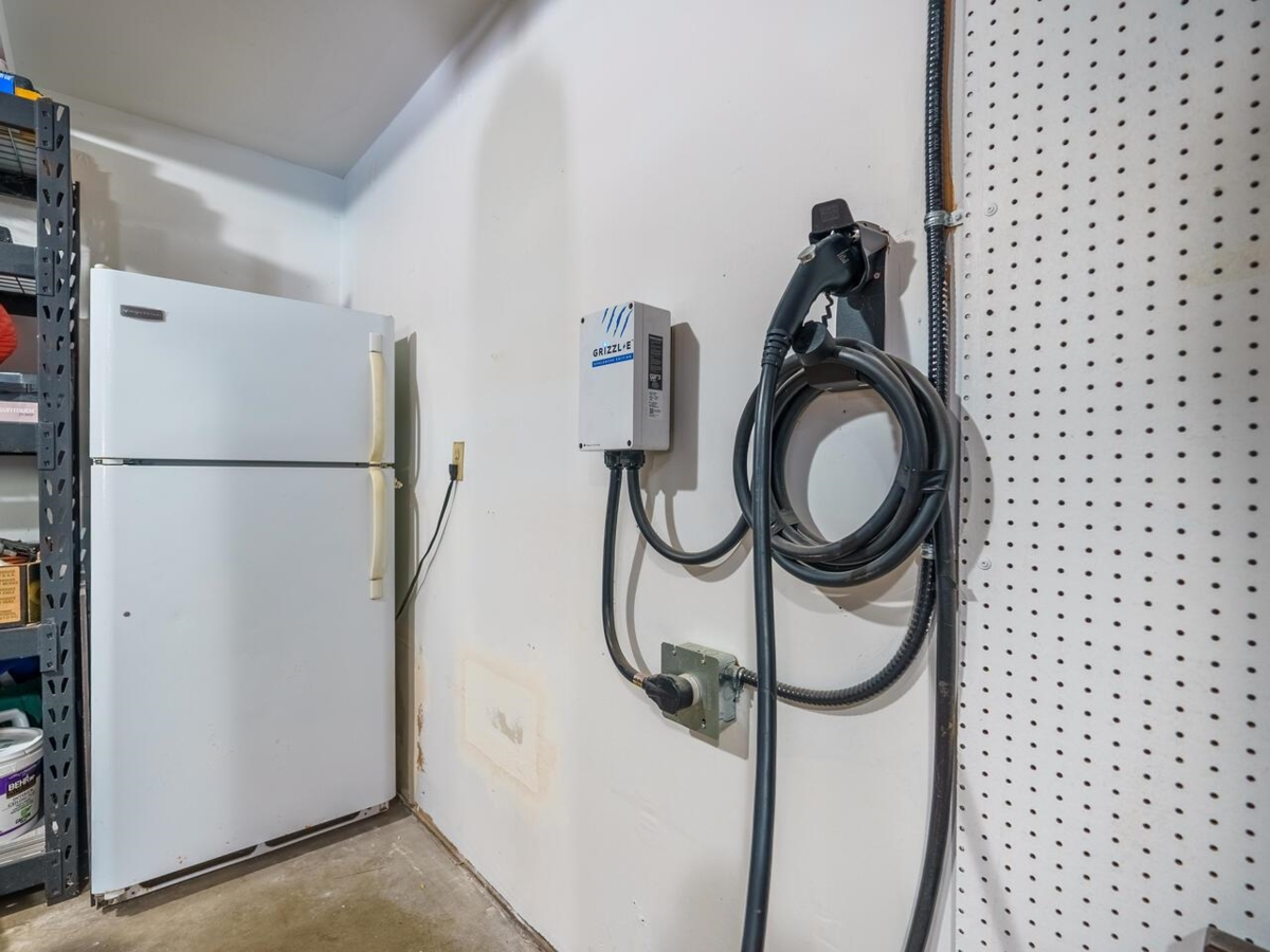 Mudroom Photo of 1042 Victoria Drive, Port Coquitlam, BC