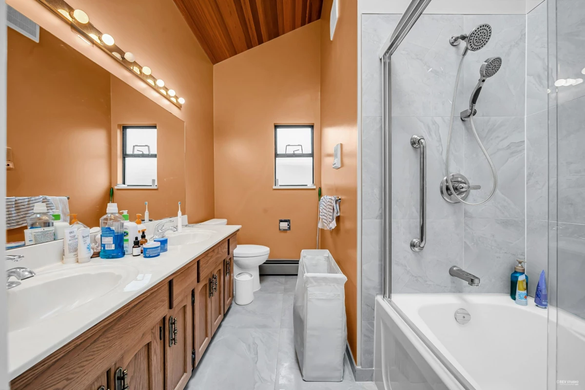 Mudroom Photo of 2843 W 22nd Avenue, Vancouver, BC