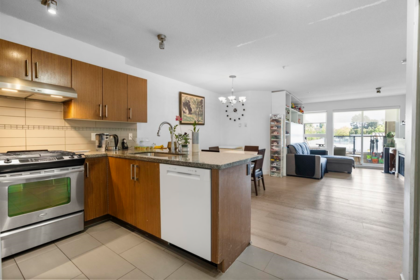 119 6828 Eckersley Road, Richmond, BC, Richmond — Apartment/Condo for sale