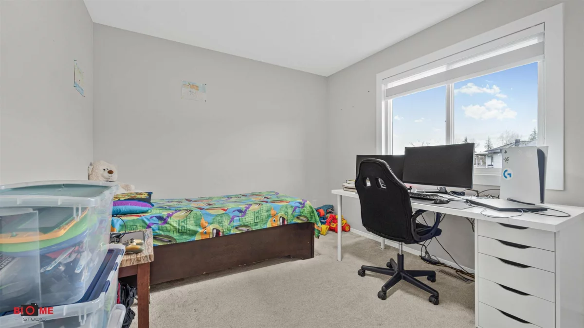Entry Foyer Photo of 12478 69 Avenue, Surrey, BC